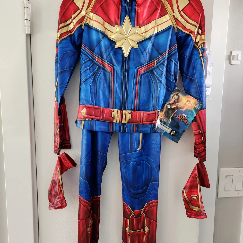 NWT Captain Marvel Kids Costume - Red, Blue, Gold